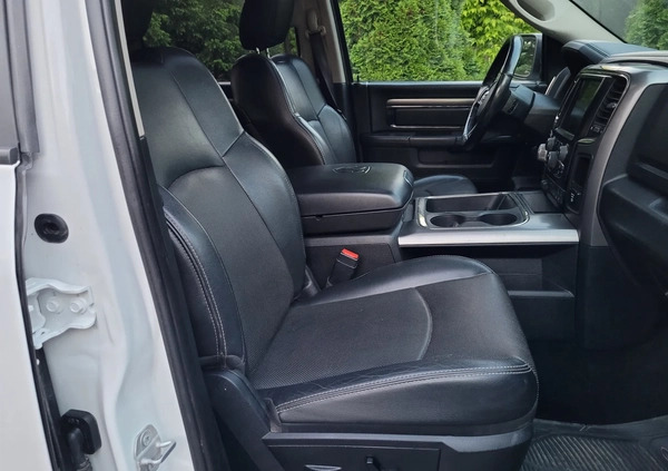 Dodge RAM cena 119999 przebieg: 173000, rok produkcji 2016 z Szepietowo małe 254